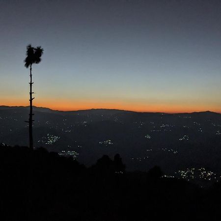 The Buransh Inn Almora Exterior foto