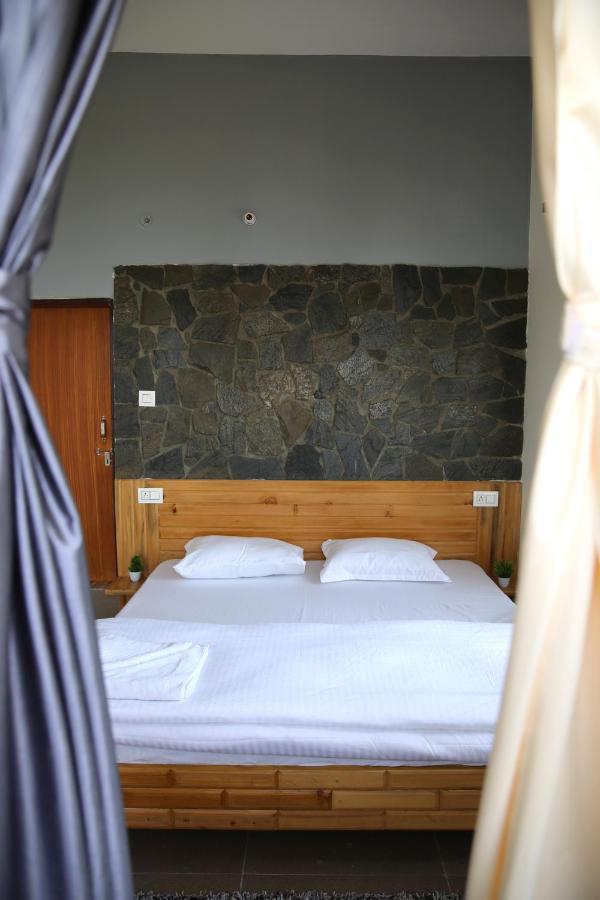 The Buransh Inn Almora Exterior foto