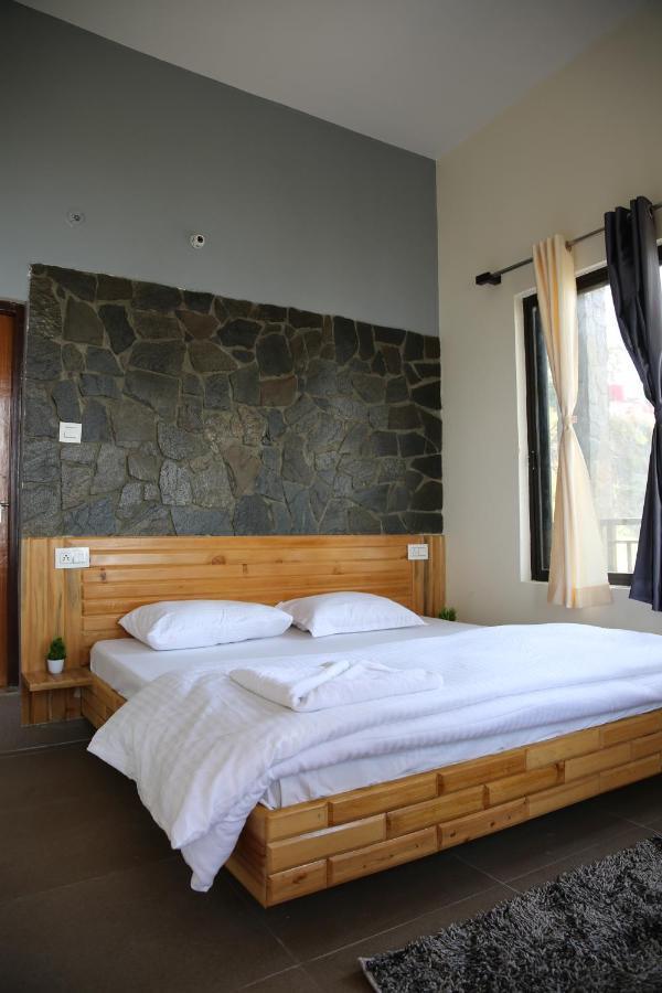 The Buransh Inn Almora Exterior foto